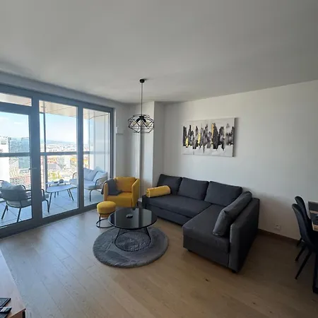 شقة Eurovea Tower 31 Floor Sky *