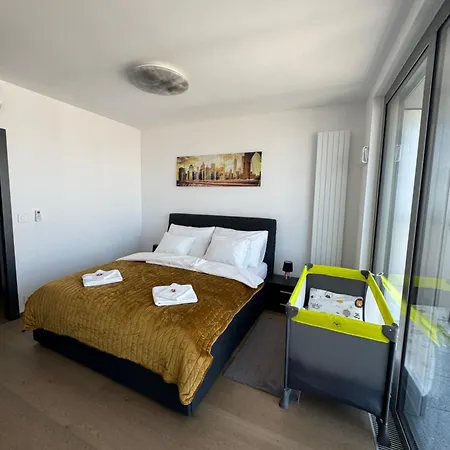 Eurovea Tower 31 Floor Sky براتسيلافا