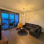 דירה Eurovea Tower 31 Floor Sky ברטיסלאבה